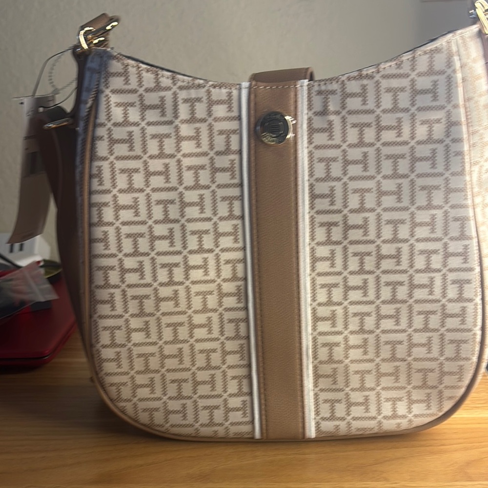 Tan and Cream Geometric Shoulder Bag with Metallic Accent